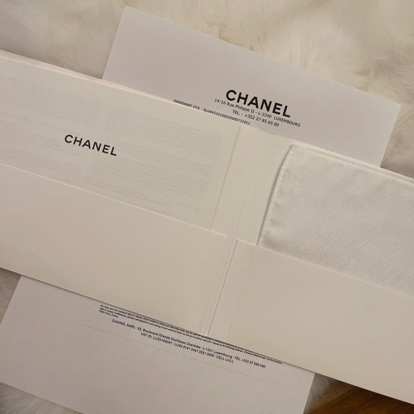 CHANEL Lambskin Quilted Trendy CC Dual Handle Flap Bag Beige - Picture 15 of 15